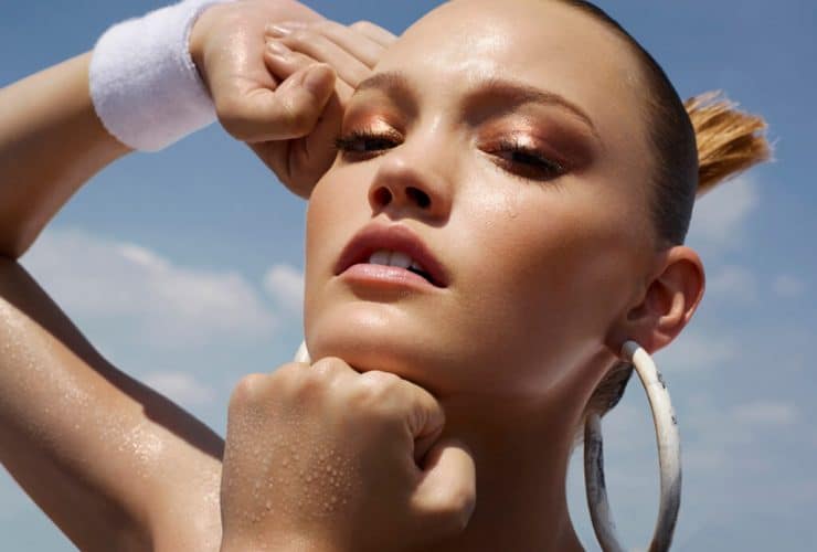 ¿Y Si Fortalecemos El Cuello Con Unos Sencillos Ejercicios Para Mantenerlo Sano (Y Sexy)? 21 Assari210112 1