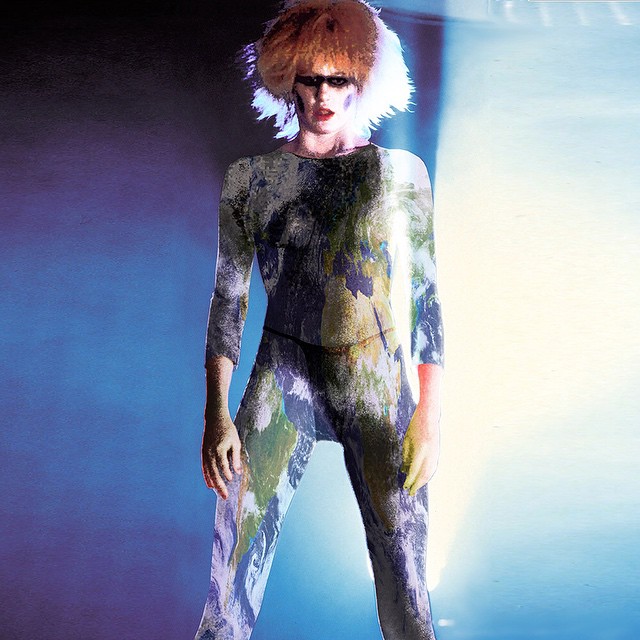 8 Looks Y Maquillajes De Culto Para Celebrar El Orgullo Friki 3 Replicant Darylhannah Earthgirl Earth Treeclimber Earthheart As Prisstratton Basicpleasuremodel Climatechange Then Were Stupid And Well Die.i Think Sebastian Therefore I Am.pris